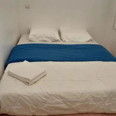 Oda ve Kahvaltı Le Mirabilis Le Bourget