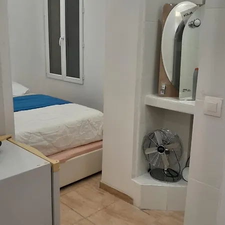 Oda ve Kahvaltı Le Mirabilis Le Bourget